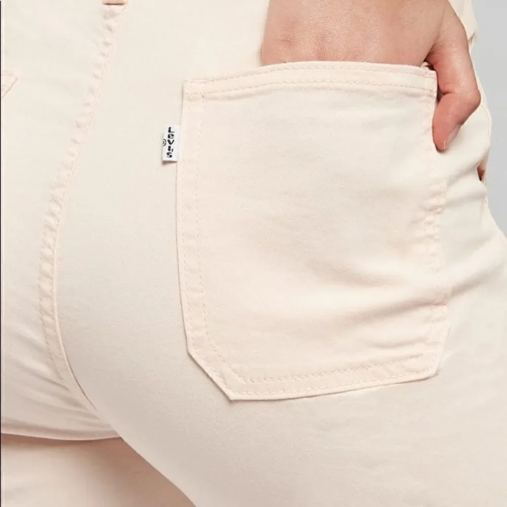 Levi’s High Waisted Cargo Pants Fine Twill Joggers Women’s Size 33 Light Pink